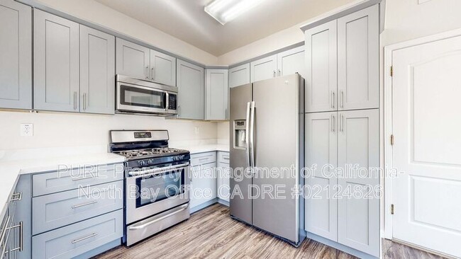 Building Photo - 5 Royal Gorge St