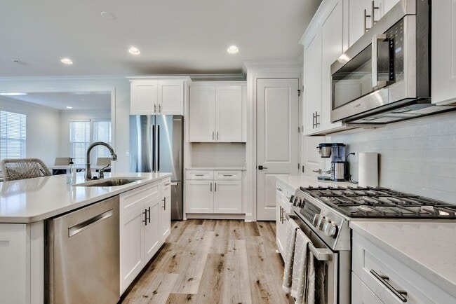 Building Photo - 25 Cambium Ct