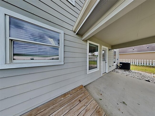 Building Photo - 5003 Hauna Ln