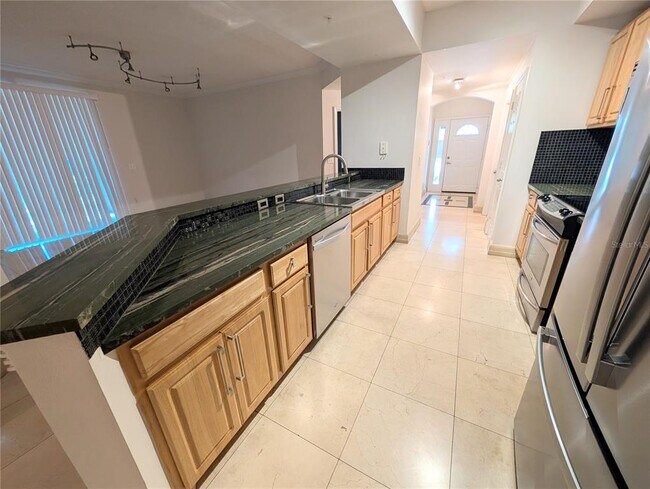 Building Photo - 5001 Baraldi Cir
