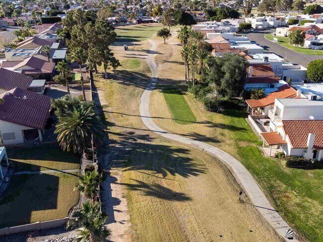 Building Photo - 12538 E Del Rico