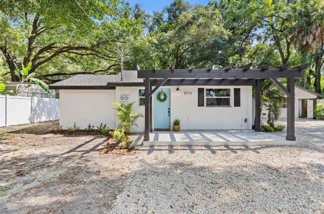 Primary Photo - Charming 2BR Bungalow near Seminole Height...