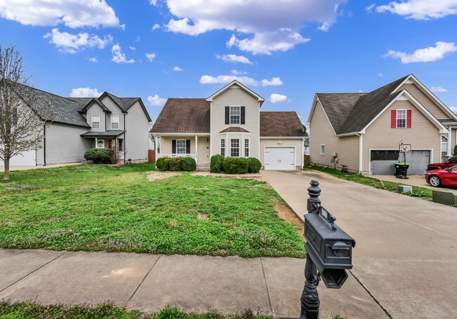 Building Photo - 4 Bedroom 2 Bath Pet Friendly Home For Rent!