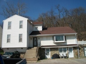 Building Photo - 131-BLD