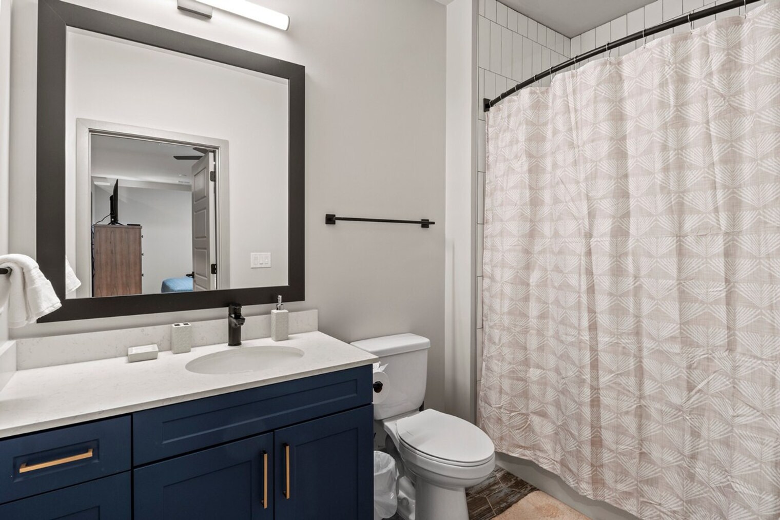 Building Photo - 2026 Clifton Ave