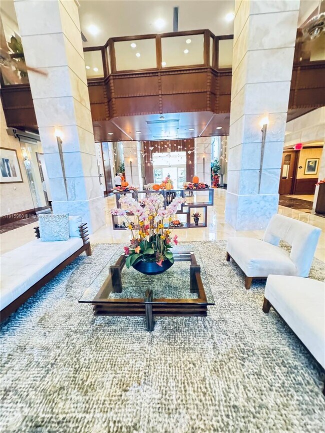 Building Photo - 19501 W Country Club Dr