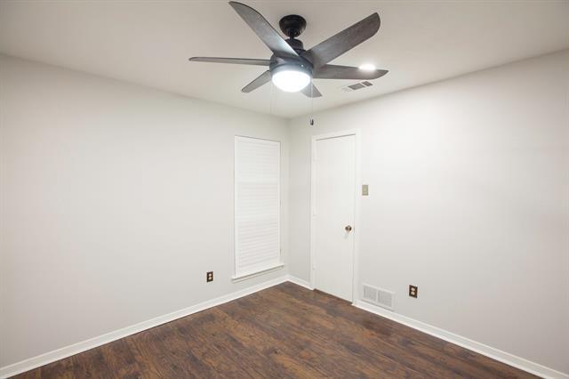 Building Photo - 16114 Shadybank Dr