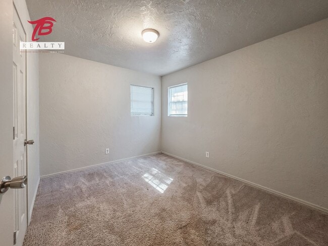 Building Photo - Newly Remodeled Home in SW OKC for Lease