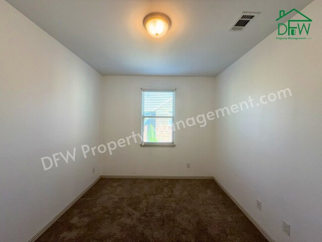 Building Photo - 3 Bed/2.5 Bath Home for Lease in Arlington – 2 Living Areas, Pool, Courts & Trails Nearby!