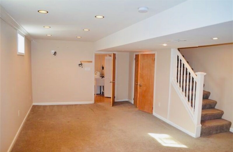 Building Photo - 5703 18th Ave