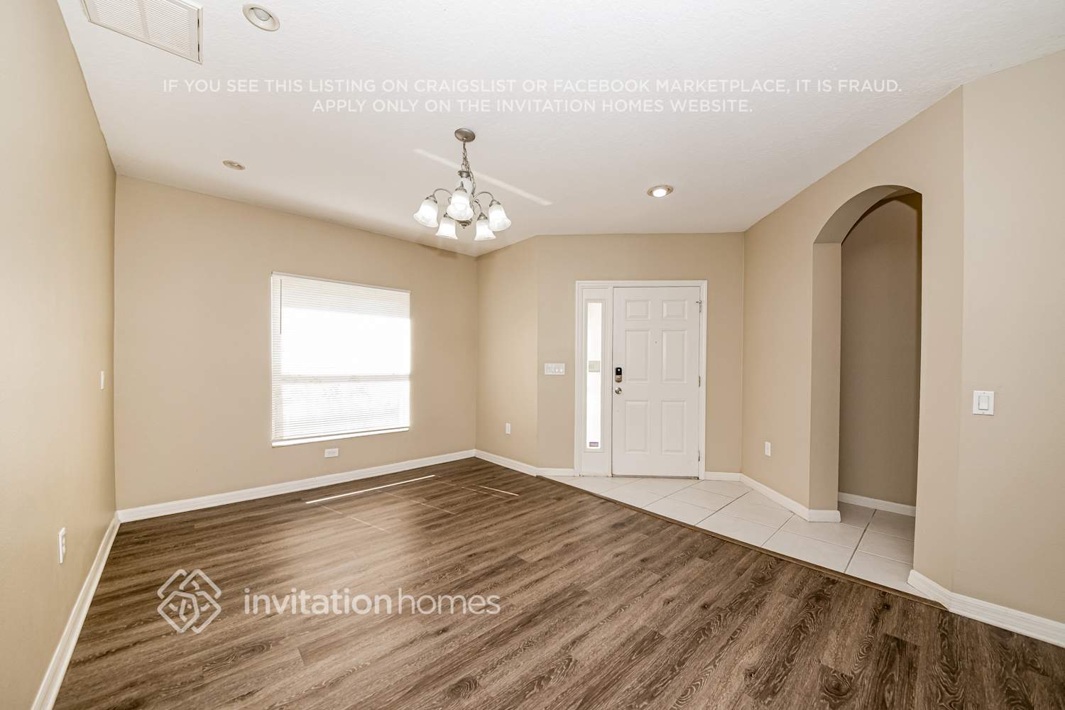 Building Photo - 710 Cristelle Jean Dr