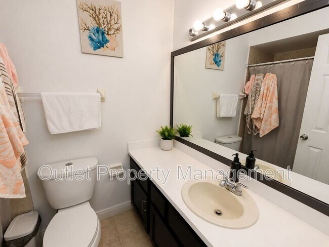 Building Photo - 2342 Pear Tree Ct