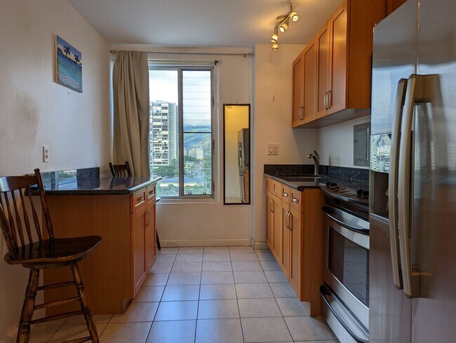 Building Photo - Rosalei 1 bedroom 1 bath with 1 parking stall