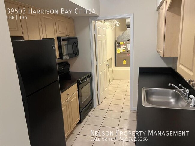 Building Photo - 1-Bedroom Condo Retreat in Harrison Townsh...