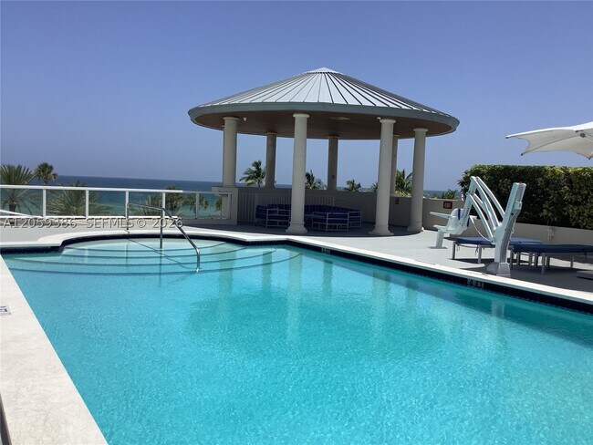 Building Photo - 7330 Ocean 2404
