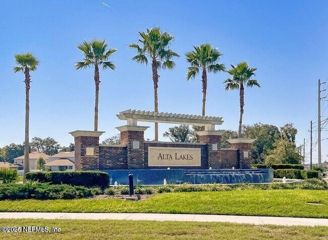 Building Photo - 11498 Red Koi Dr