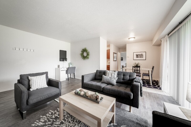 Building Photo - 6615 Center St