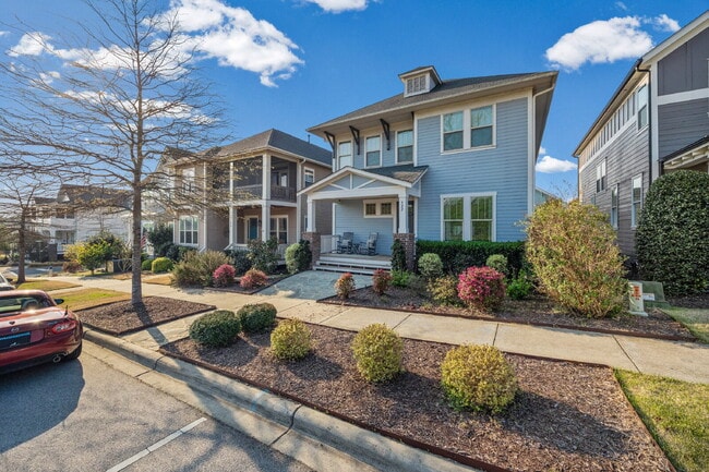 Building Photo - Fully Furnished 3BR Retreat in Riverwalk | Office + Screened Patio