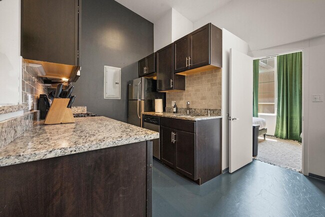 Building Photo - 160 E Berkeley St