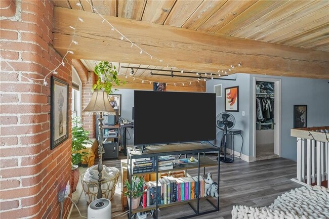 Building Photo - 1 Tupperware Dr