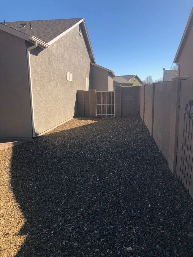Building Photo - 4 Bedroom 2 Bath in Granville