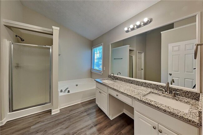 Building Photo - 1007 Elsberry Dr