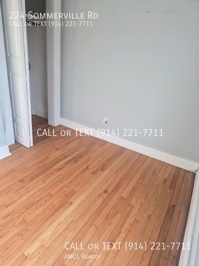 Building Photo - 224 Sommerville Pl