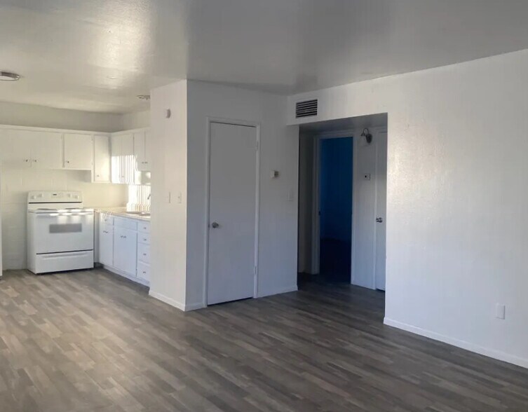 Swan Crest Apartments 1060 N Swan Rd Tucson AZ 85711 Apartment Finder