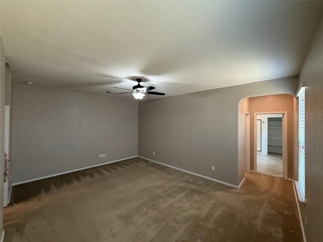 Building Photo - 334 Reunion Ln