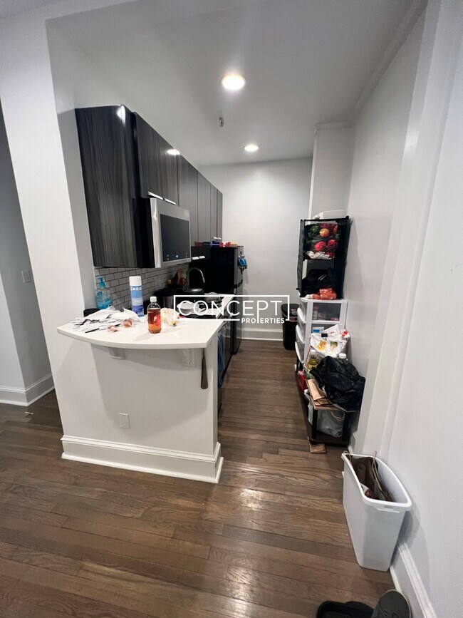 Building Photo - 19A Peterborough St. Unit 12B