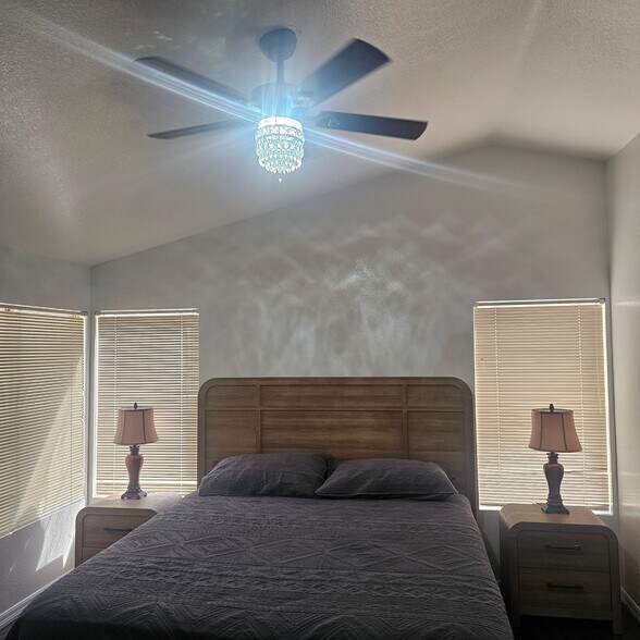 Building Photo - 5620 Indian Ridge Dr