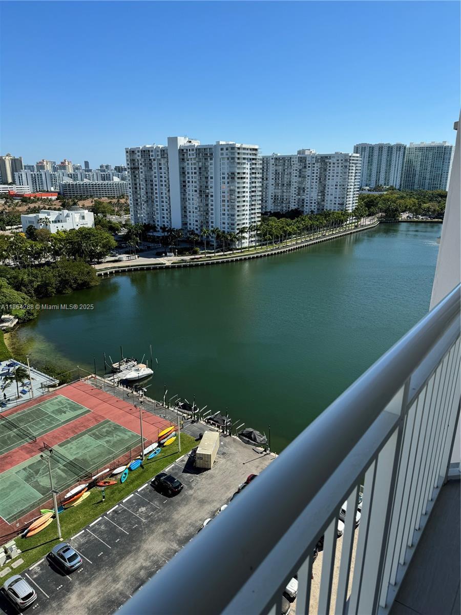 Building Photo - 18071 Biscayne Blvd