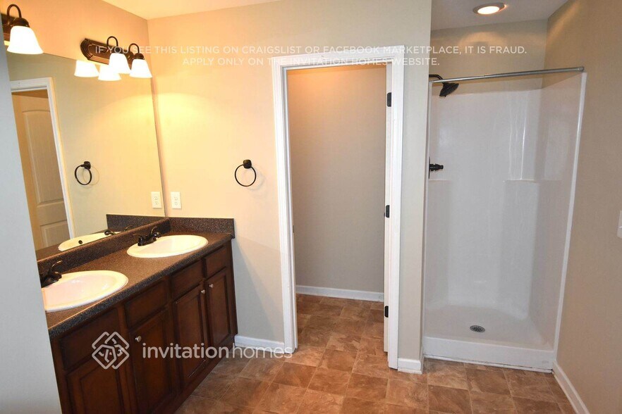 Building Photo - 108 Bethany Manor Dr