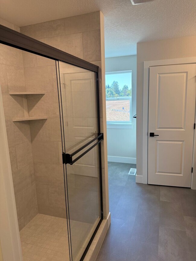 Building Photo - NEW CONSTRUCTION! BRAND NEW EVERYTHING! BE...