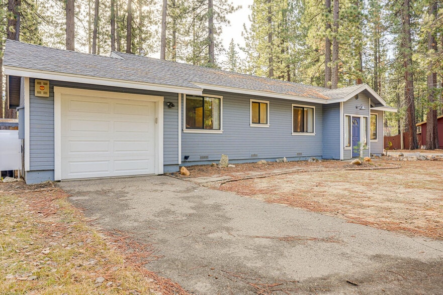 Building Photo - 2634 Pinter Ave