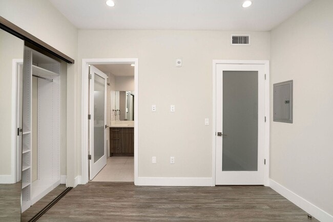 Building Photo - 5550 Bonner Ave