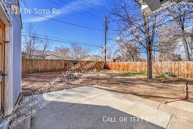 Building Photo - 2317 De Soto Rd