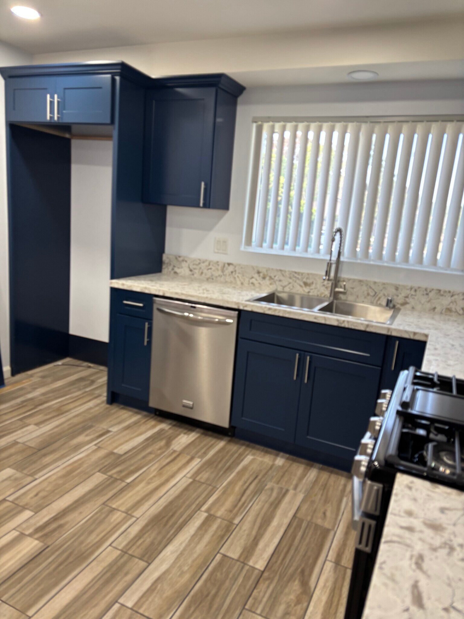 Kitchen - 1249 E Bastanchury Rd