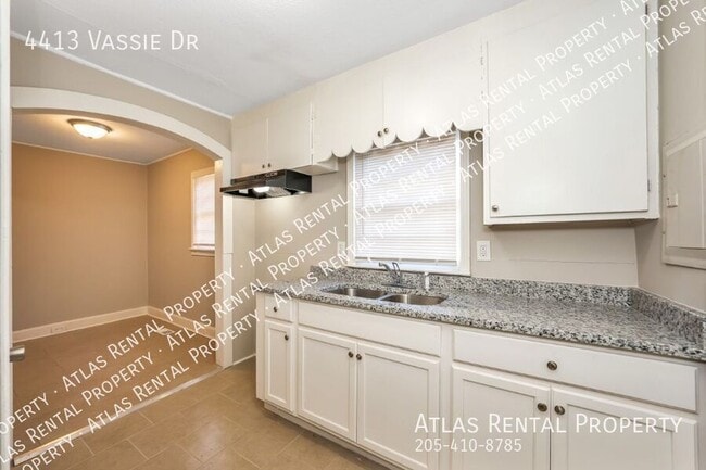 Building Photo - 4413 Vassie Dr