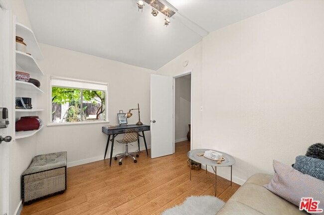 Building Photo - 22621 Dolorosa St