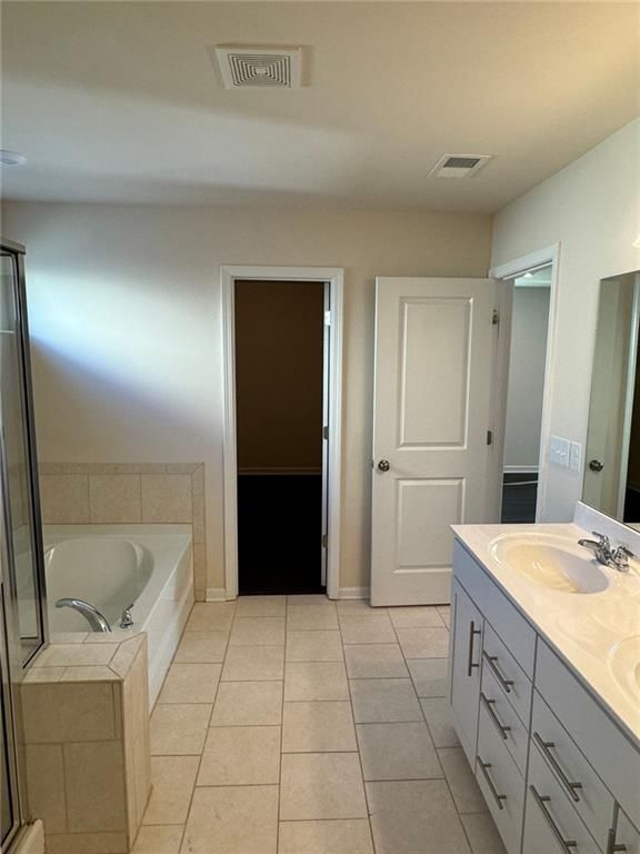 Building Photo - 136 Paulownia Cir