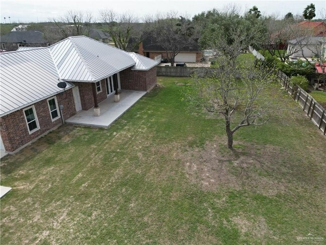 Building Photo - 5605 E Pecan Dr