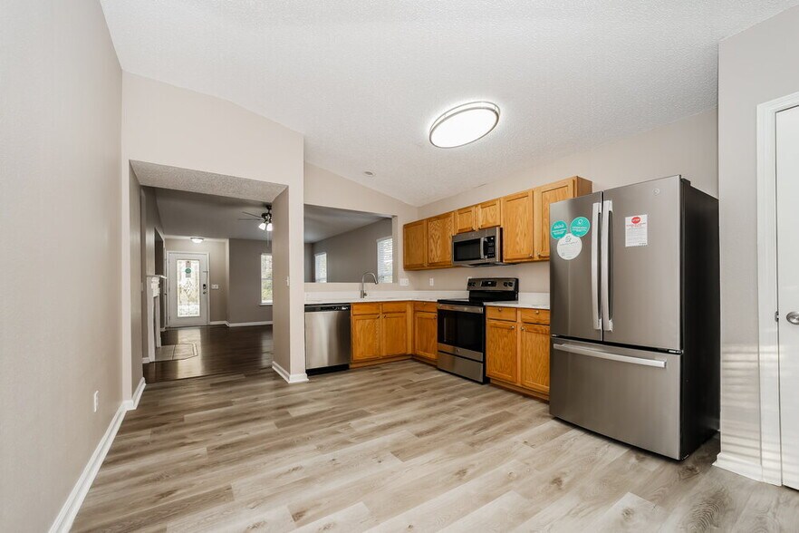 Building Photo - 9792 Chirping Way