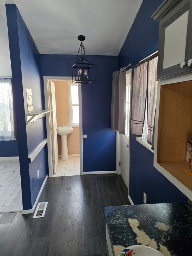 Building Photo - 2139 Horning Rd