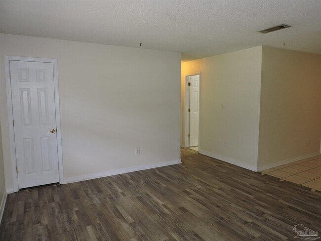 Building Photo - 4911 Yacht Harbor Cir