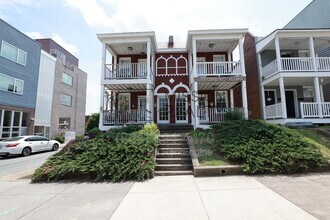 Building Photo - 1400 Bainbridge St