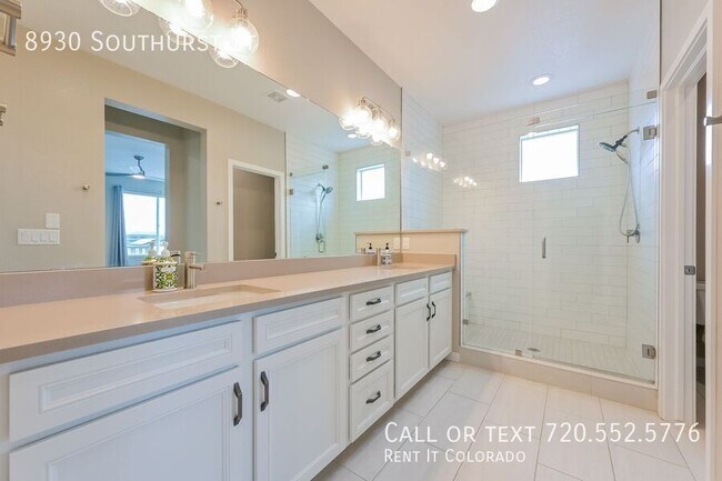 Building Photo - 8930 Southurst St