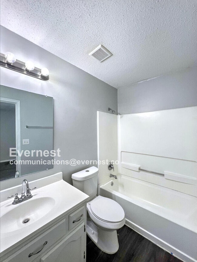 Building Photo - 6410 Jamestown Dr