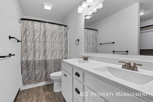 Building Photo - 1740 Harmony Heights Ln