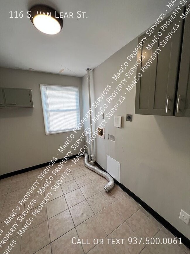 Building Photo - 116 S Van Lear St